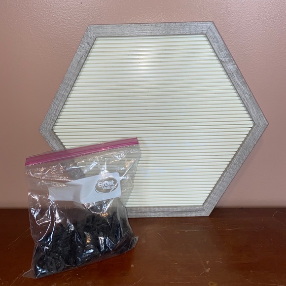 Letter board - Picture 2 of 2